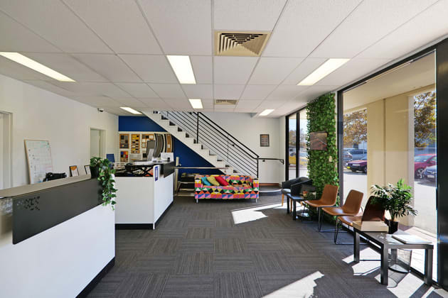 54 Catalano Circuit Canning Vale WA 6155 - Image 4