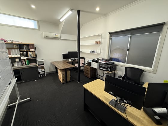 3/7-8 Len Thomas Place Narre Warren VIC 3805 - Image 4