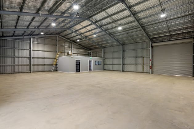 207 McKoy Street Wodonga VIC 3690 - Image 2