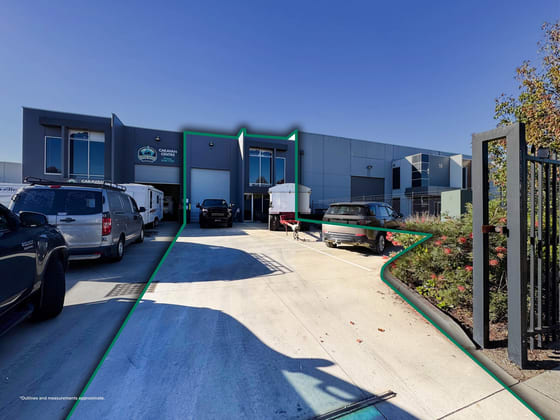 2/18 Remount Way Cranbourne West VIC 3977 - Image 1
