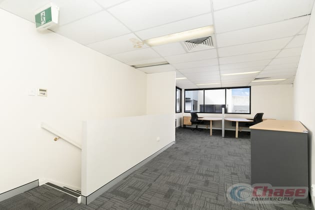 5/787 Kingsford Smith Drive Eagle Farm QLD 4009 - Image 4
