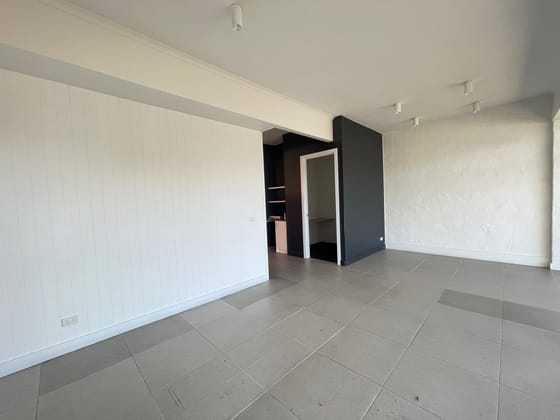18 & 18A Tunstall Square Shopping Centre Doncaster East VIC 3109 - Image 5