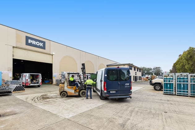 Click to view all images 73 Topham Road Smeaton Grange NSW 2567 - Image 2