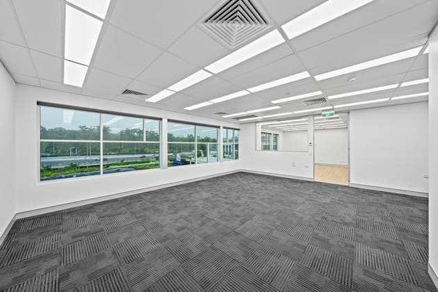 205/2728 Logan Road Eight Mile Plains QLD 4113 - Image 2