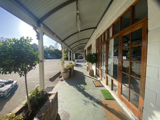 1/7 Main Street Samford Village QLD 4520 - Image 2