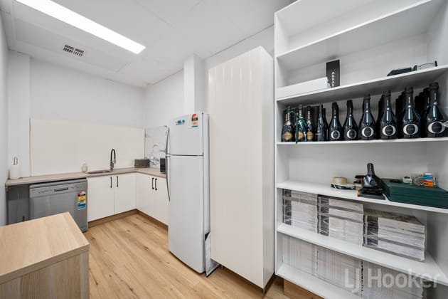 110 - 112 Monaro Street Queanbeyan NSW 2620 - Image 4