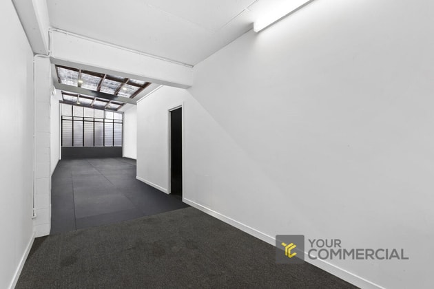 2/20 Masters Street Newstead QLD 4006 - Image 3