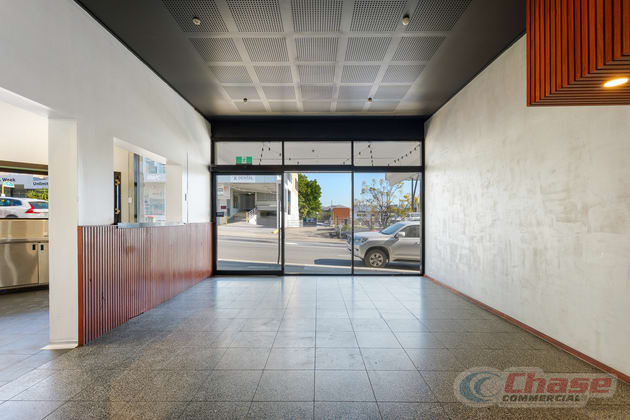 2/188 Cavendish Road Coorparoo QLD 4151 - Image 3
