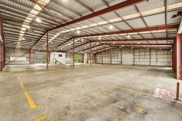 Click to view all images 21 Belconnen Crescent Brendale QLD 4500 - Image 3