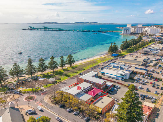 70 - 72 Tasman Terrace Port Lincoln SA 5606 - Image 2