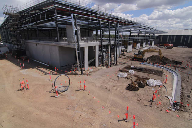 Click to view all images 28 Yarrunga Street Prestons NSW 2170 - Image 5