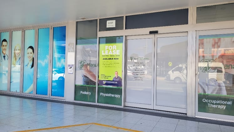 Click to view all images 2/37 Musgrave Avenue Labrador QLD 4215 - Image 3