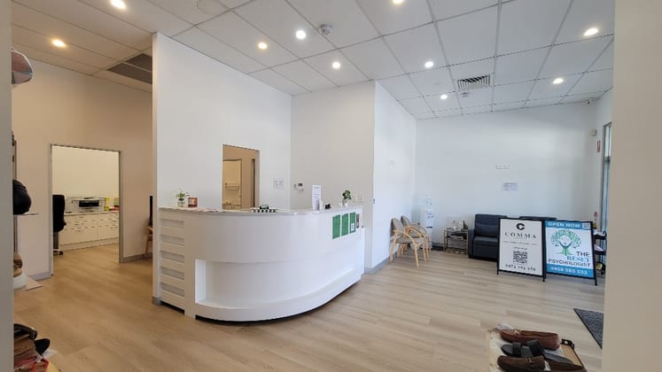 Click to view all images 2/37 Musgrave Avenue Labrador QLD 4215 - Image 4