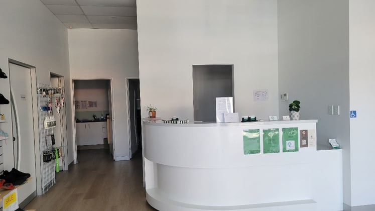 Click to view all images 2/37 Musgrave Avenue Labrador QLD 4215 - Image 5