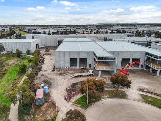 9 & 12 Robayne Court & Units 1 and 2/526 Edgars Road Epping VIC 3076 - Image 5