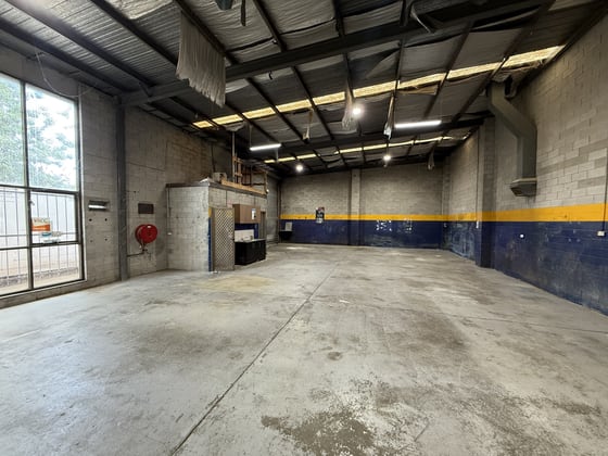 Click to view all images 2/42 Brooklyn Avenue Dandenong VIC 3175 - Image 5