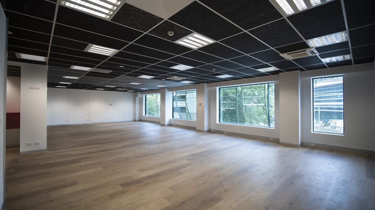 Click to view all images 200 / 18 Kavanagh Street Southbank VIC 3006 - Image 3