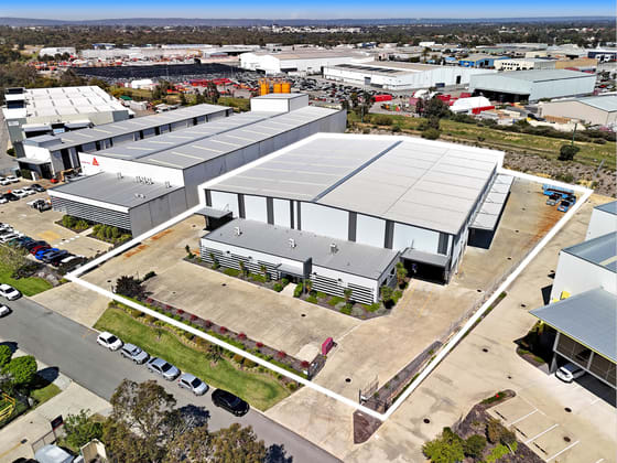 Click to view all images 65 Bushland Ridge Bibra Lake WA 6163 - Image 1
