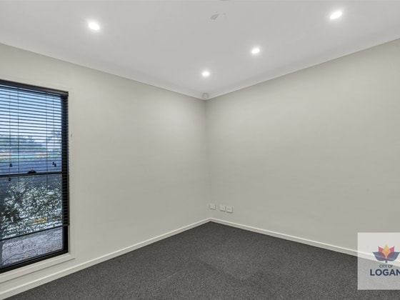 15 Vanessa Boulevard Springwood QLD 4127 - Image 4