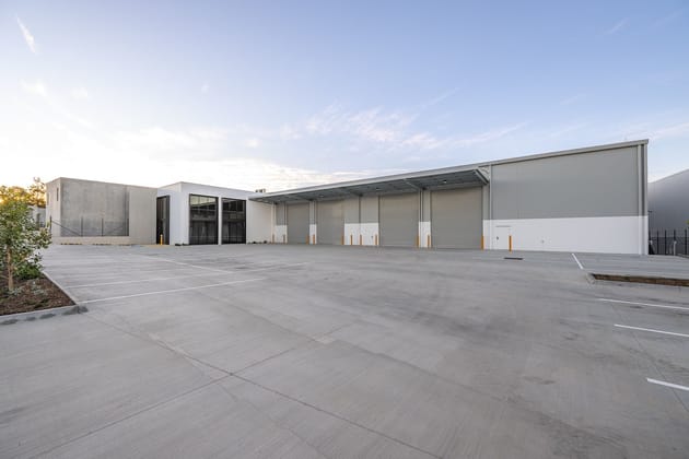 Click to view all images 99 Hub Crescent Heathwood QLD 4110 - Image 1