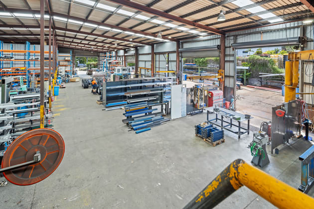 Click to view all images 7 Argon Street Sumner QLD 4074 - Image 4