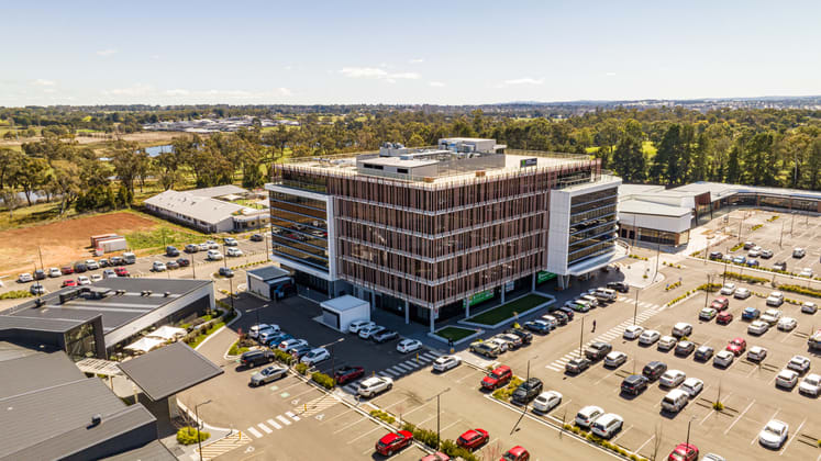 Click to view all images Bloomfield Medical Centre 1521 Forest Road Orange NSW 2800 - Image 1