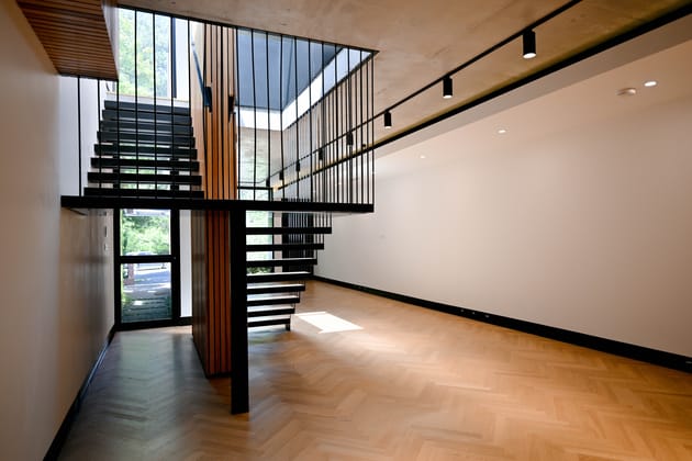 Click to view all images 27 Manuka Circle Forrest ACT 2603 - Image 2