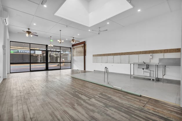 Click to view all images 124 Mary Street Gympie QLD 4570 - Image 3