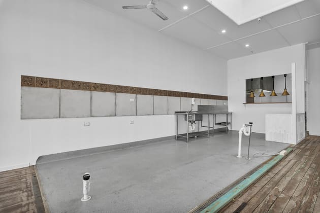 Click to view all images 124 Mary Street Gympie QLD 4570 - Image 4