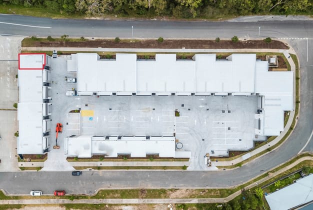 Click to view all images 10/8-10 Naves Drive Coomera QLD 4209 - Image 4