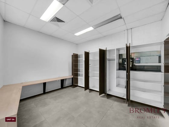 Click to view all images 5-7 Watland Sreet Springwood QLD 4127 - Image 5