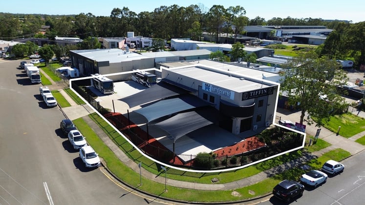 Click to view all images 19 Manufacturer Drive Molendinar QLD 4214 - Image 1