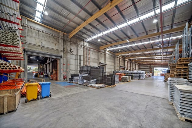 Click to view all images 2 Percival Road Smithfield NSW 2164 - Image 4