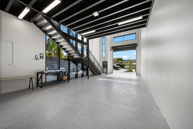 Click to view all images 17/49 Leda Drive Burleigh Heads QLD 4220 - Image 3