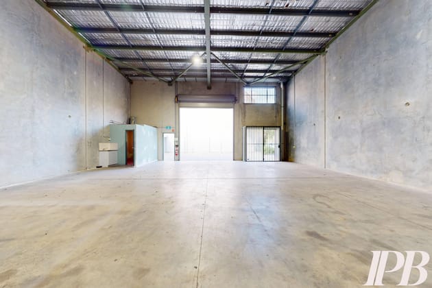 Click to view all images 2/45 Nealdon Drive Meadowbrook QLD 4131 - Image 2