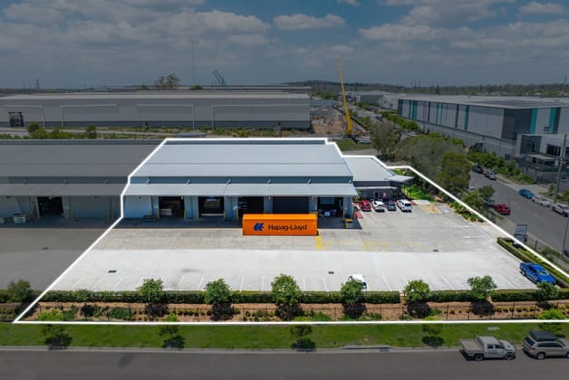 Click to view all images 45 Hume Drive Bundamba QLD 4304 - Image 2