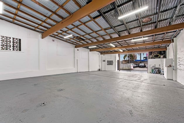Click to view all images 1 Crystal Street Rozelle NSW 2039 - Image 3
