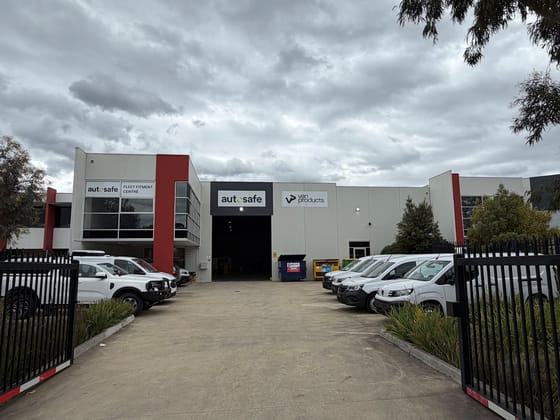 Click to view all images 2B Kalman Drive Boronia VIC 3155 - Image 2