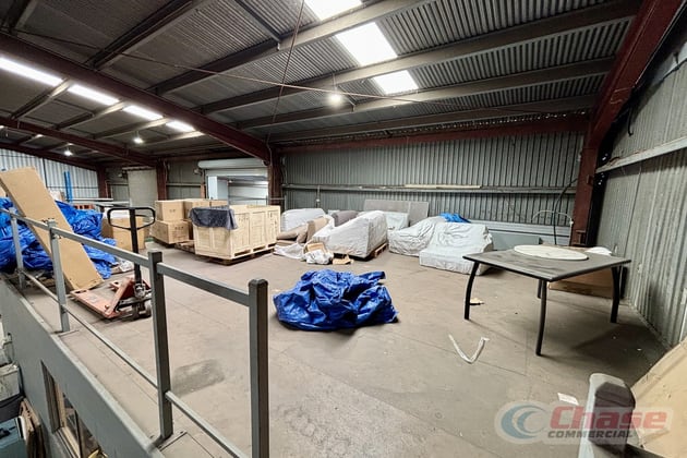 2/94 Boniface Street Archerfield QLD 4108 - Image 3