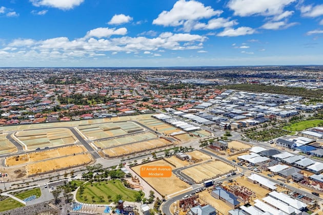 37 Amalfi Avenue Mindarie WA 6030 - Image 2
