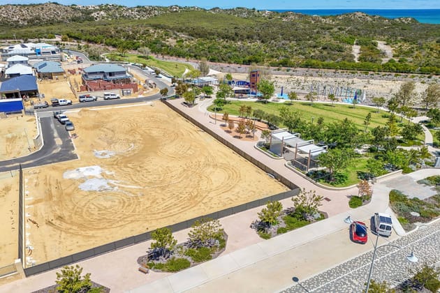 37 Amalfi Avenue Mindarie WA 6030 - Image 4