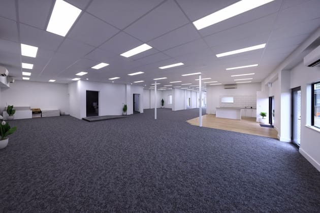 Click to view all images 149-153 Bunda Street Parramatta Park QLD 4870 - Image 4