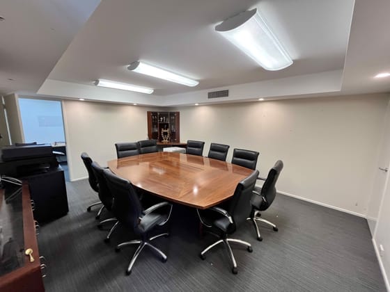 1 & 2/43 Olympic Circuit Southport QLD 4215 - Image 3