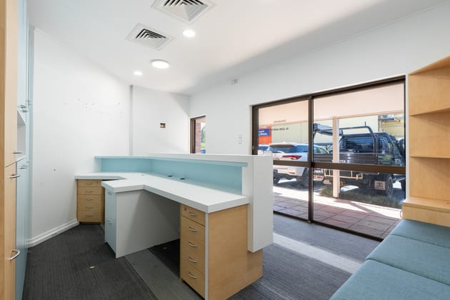 4 & 5/1304 Samford Road Ferny Grove QLD 4055 - Image 2