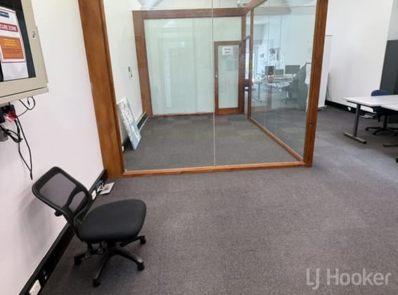 Click to view all images 108 Monaro Street Queanbeyan NSW 2620 - Image 3