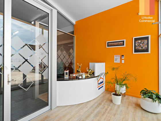 Click to view all images 6 Boulder Court Morphett Vale SA 5162 - Image 4