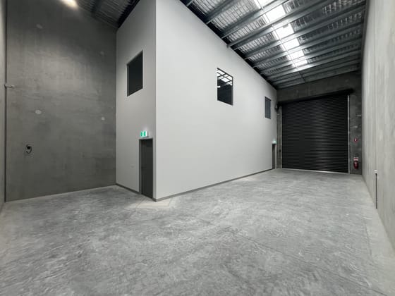 Click to view all images unit 8/99 Wongawallan Drive Yarrabilba QLD 4207 - Image 2