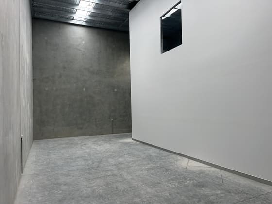 Click to view all images unit 8/99 Wongawallan Drive Yarrabilba QLD 4207 - Image 3