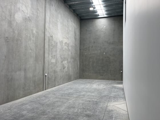 Click to view all images unit 8/99 Wongawallan Drive Yarrabilba QLD 4207 - Image 4