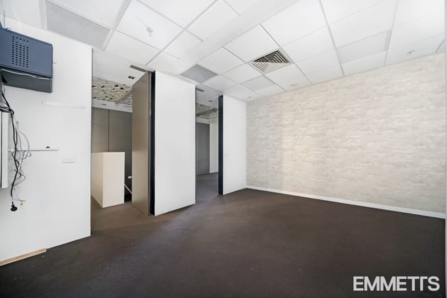 Click to view all images 404/9-11 Claremont Street South Yarra VIC 3141 - Image 5